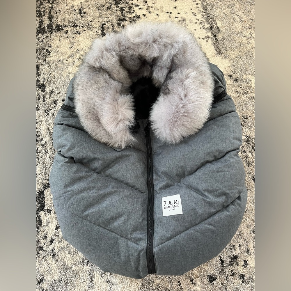 7 AM Enfant Tundra Car Seat Cocoon Cover - Dark Heather Grey - Like New